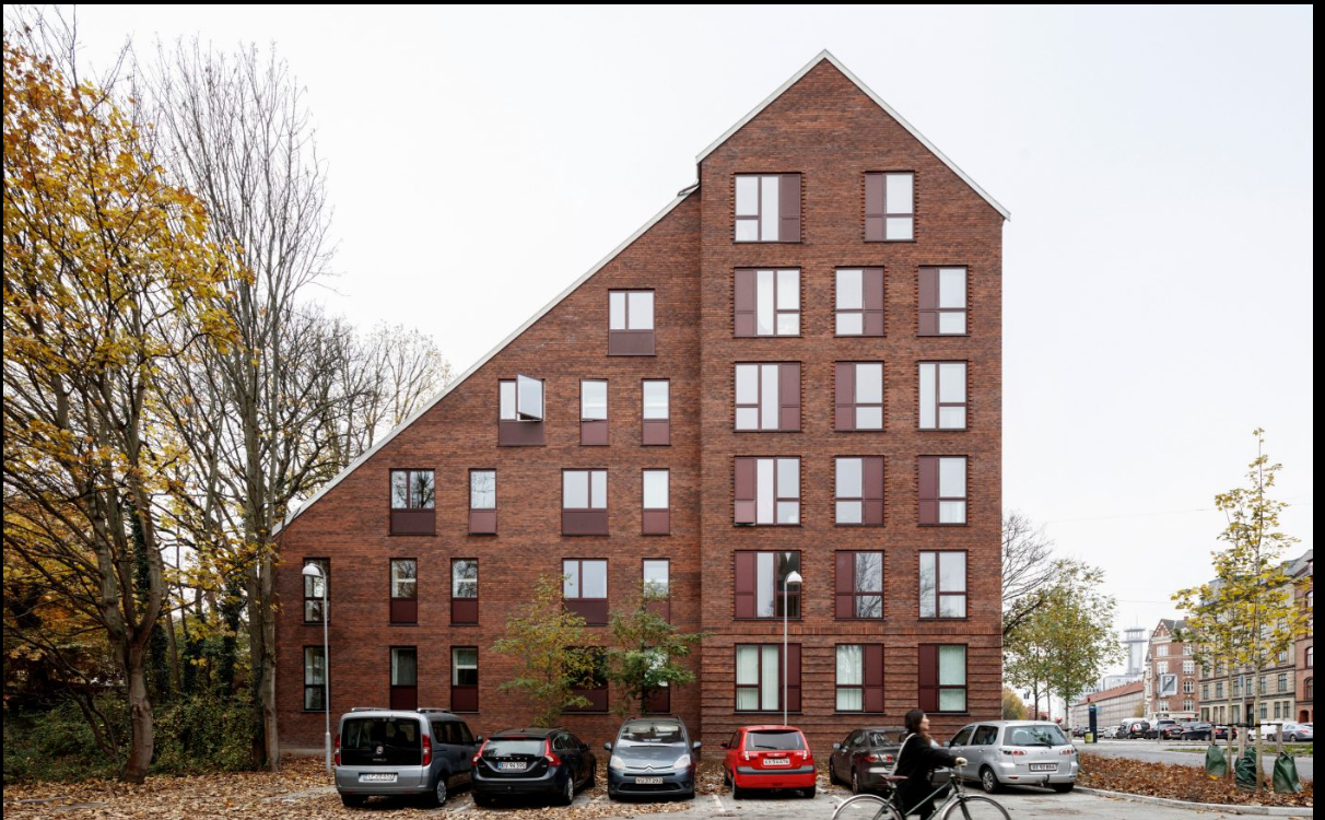 Geometric brick patterns